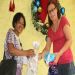 Volunt�rio fazendo sua doa��o - Foto 3